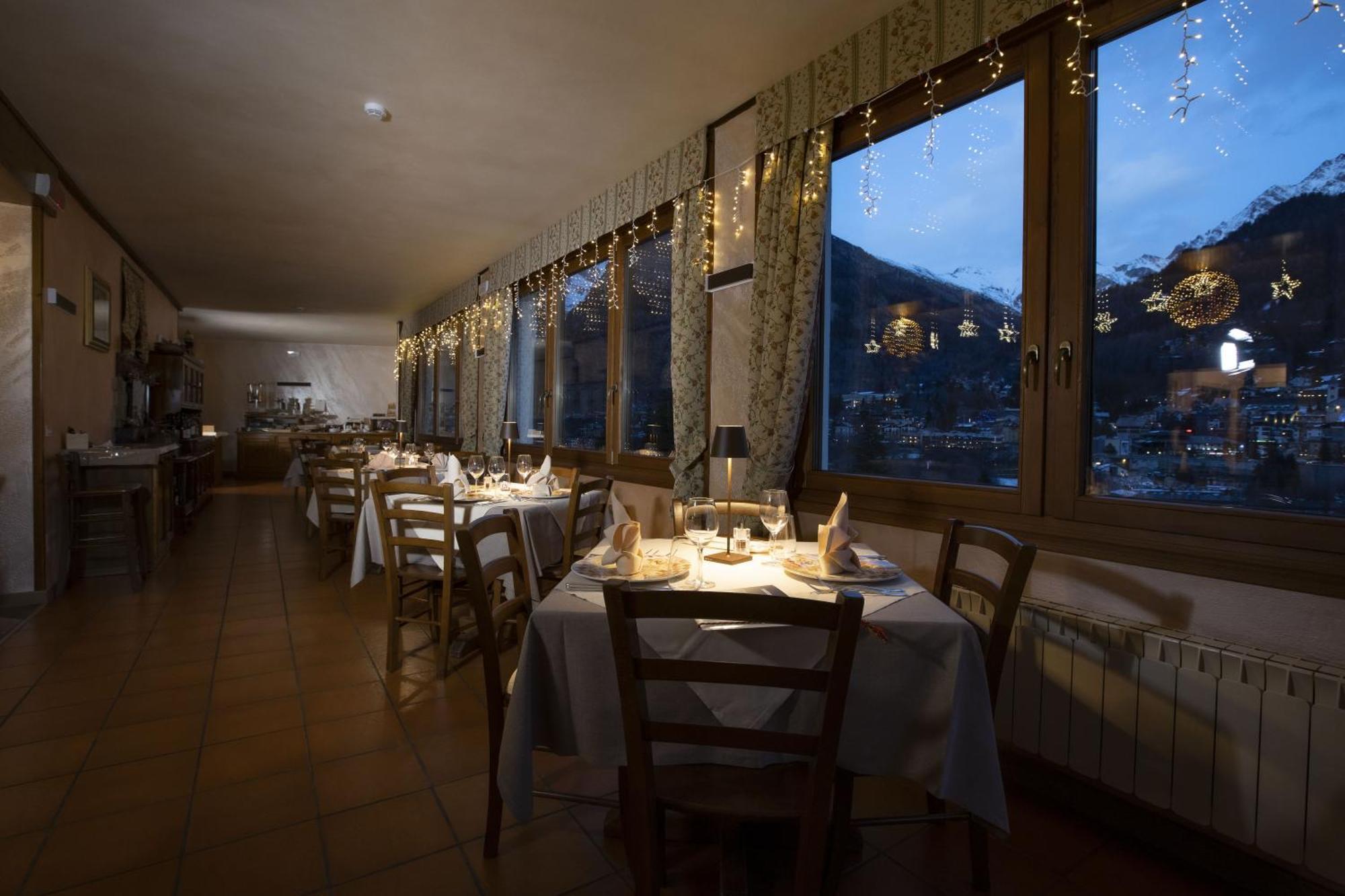Hotel Des Glaciers Courmayeur Extérieur photo